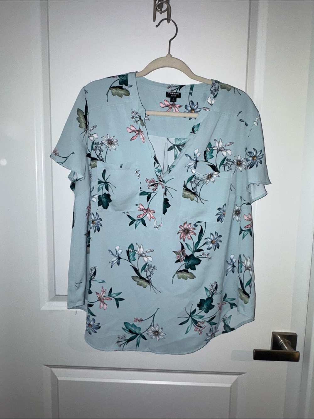 torrid Light Blue Floral V-Neck Blouse